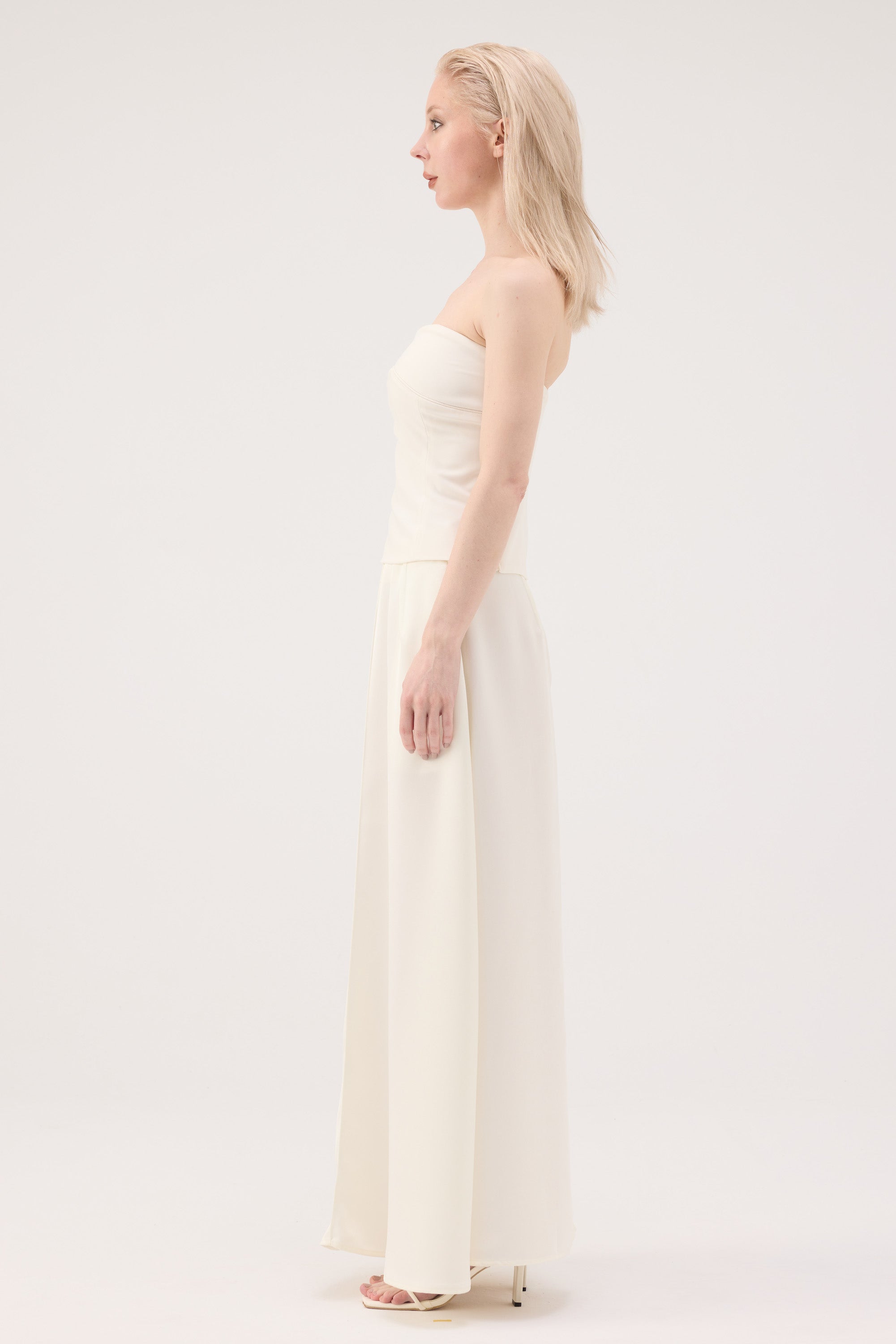 Sculpted Curve Strapless Top - White