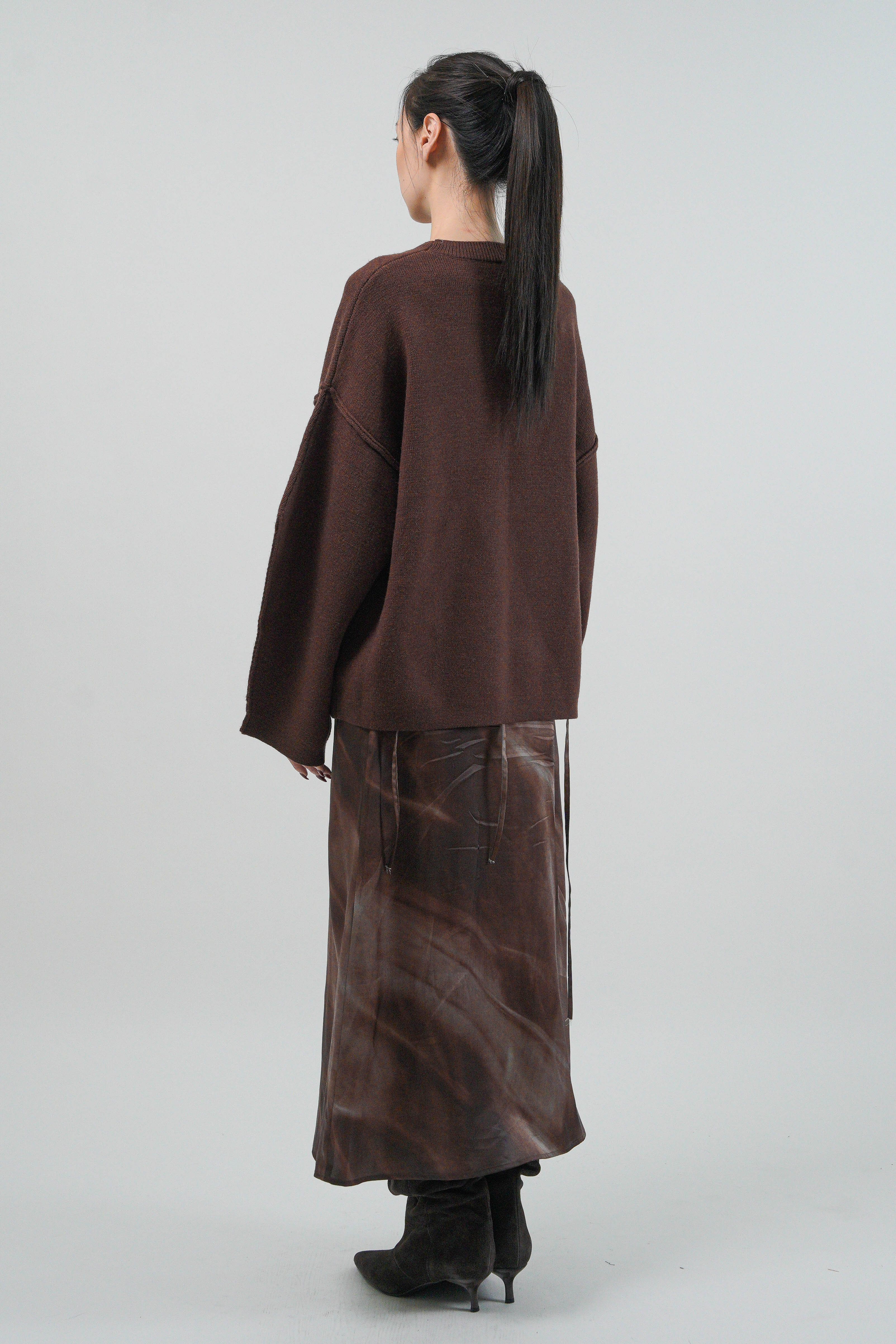 解構外縫線針織毛衣 - 深咖