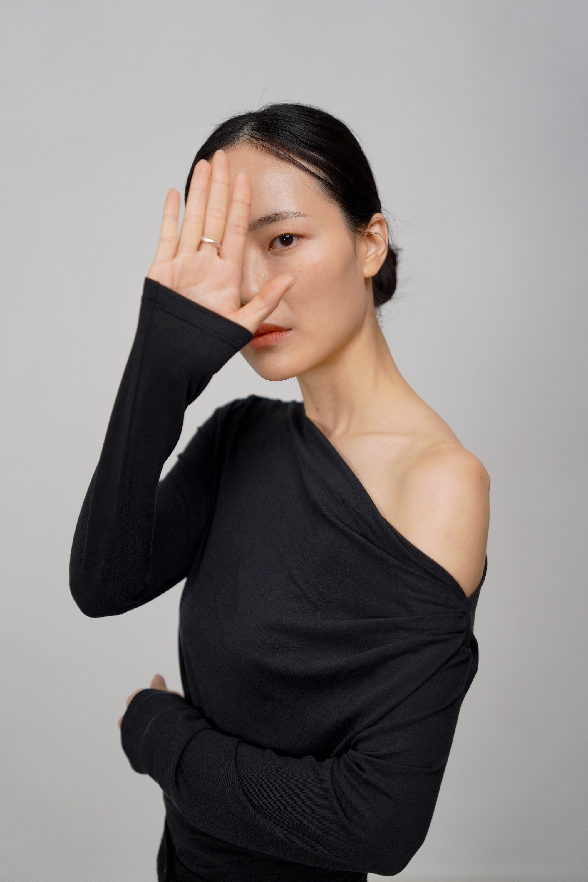 One-Shoulder Modal Glow Top - Black