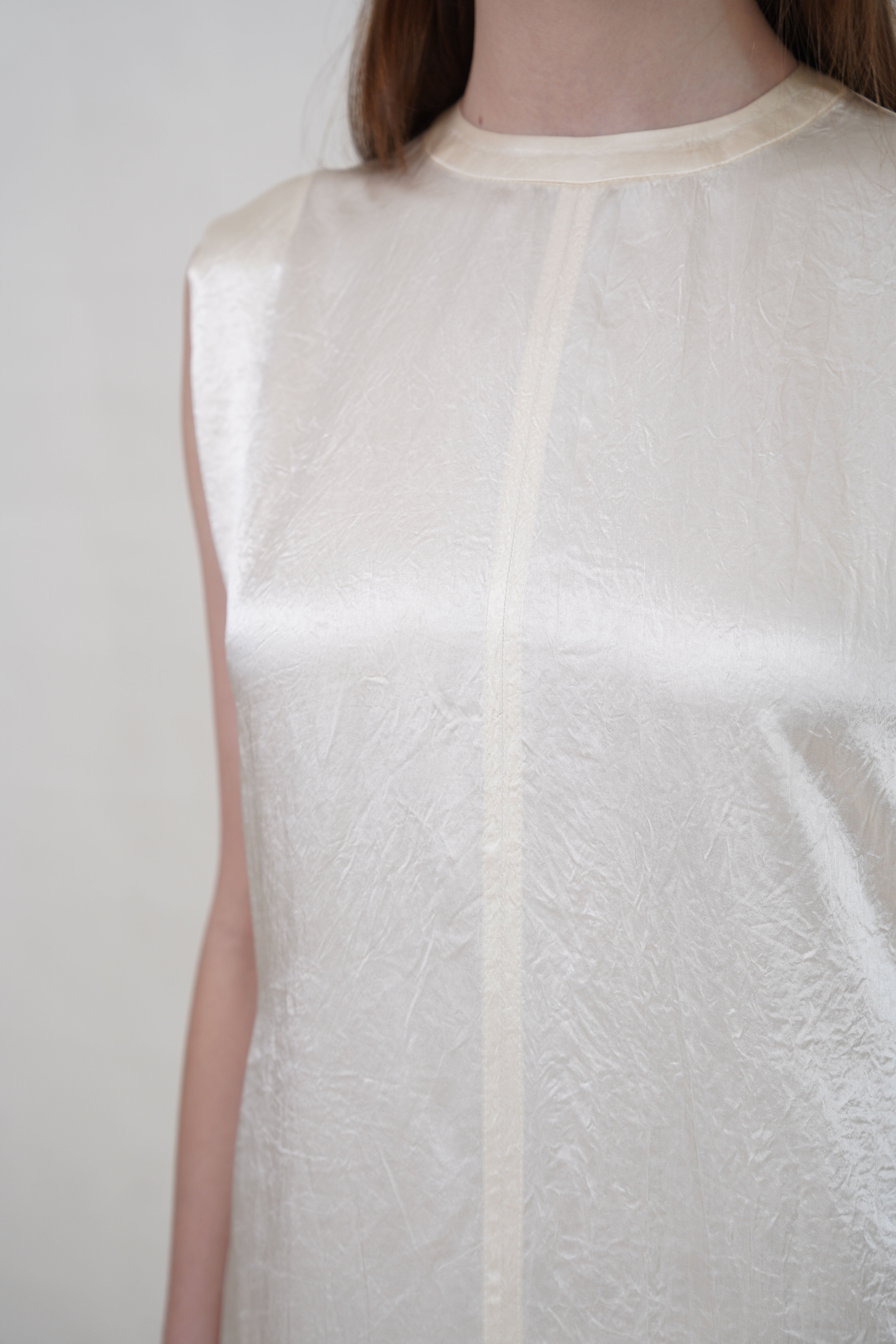 Misty Sheen Acetate Slit Dress - Champagne White