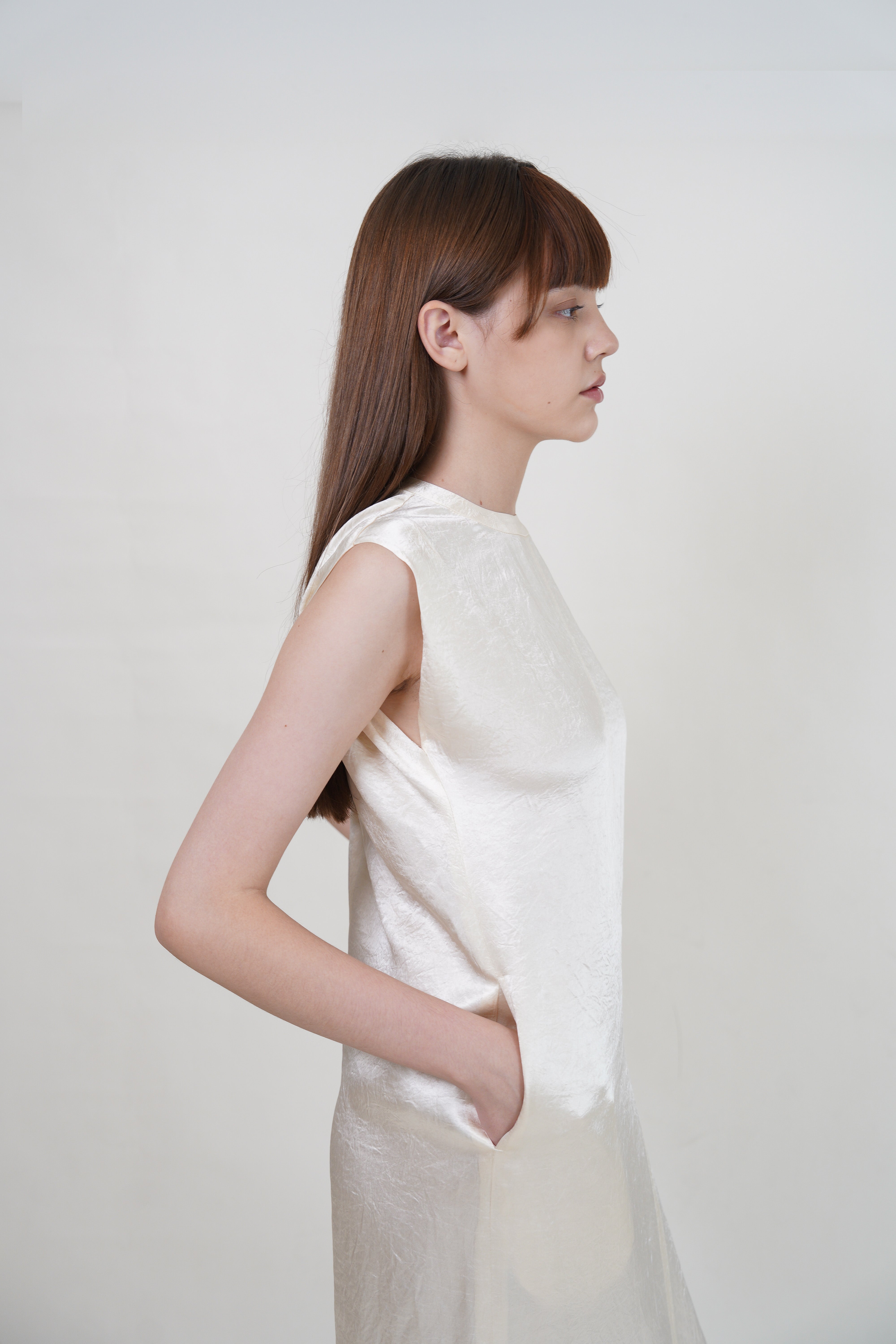 Misty Sheen Acetate Slit Dress - Champagne White
