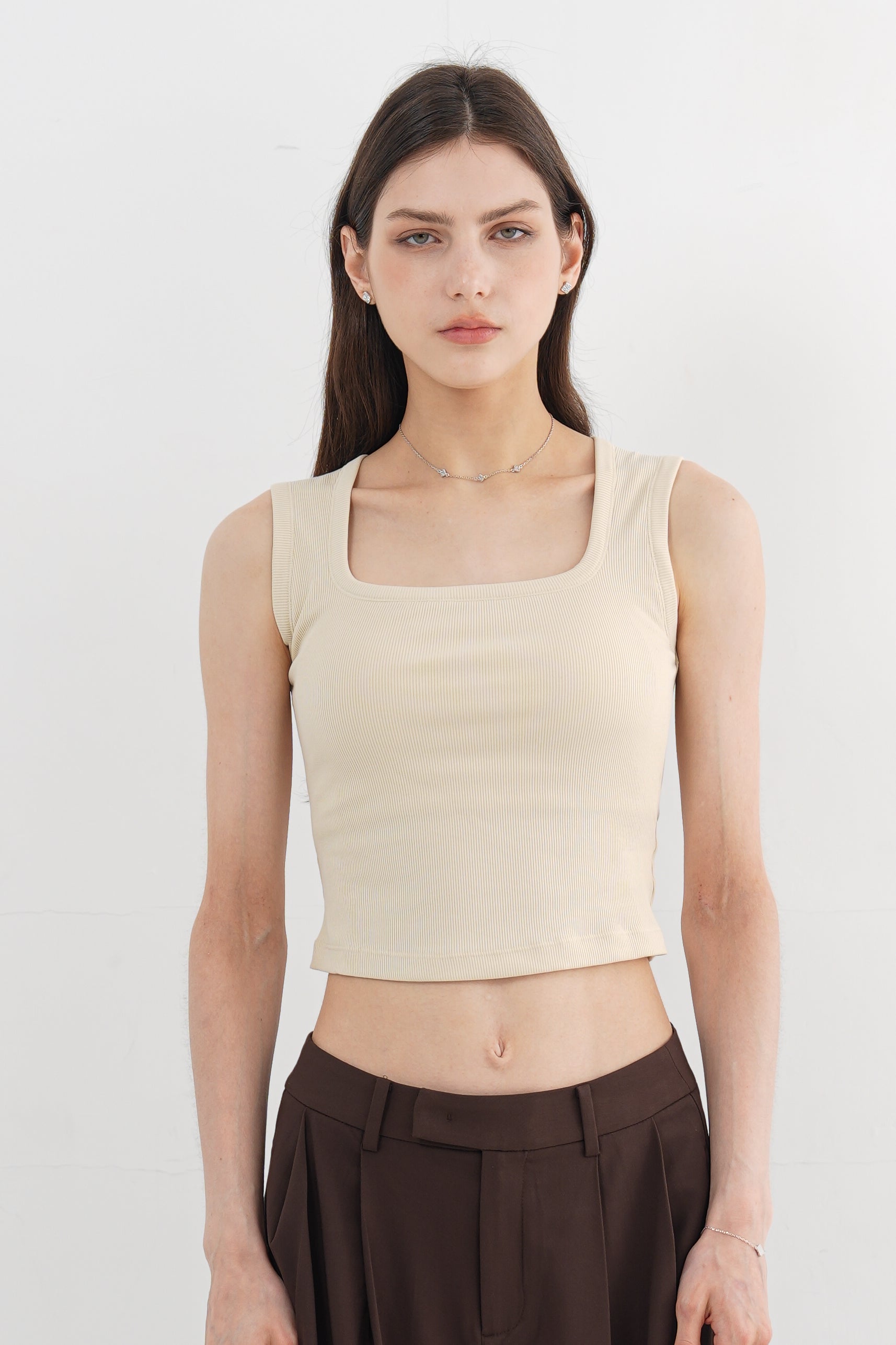 萊賽爾涼感方領包覆羅紋 Bra Top - 淺卡其