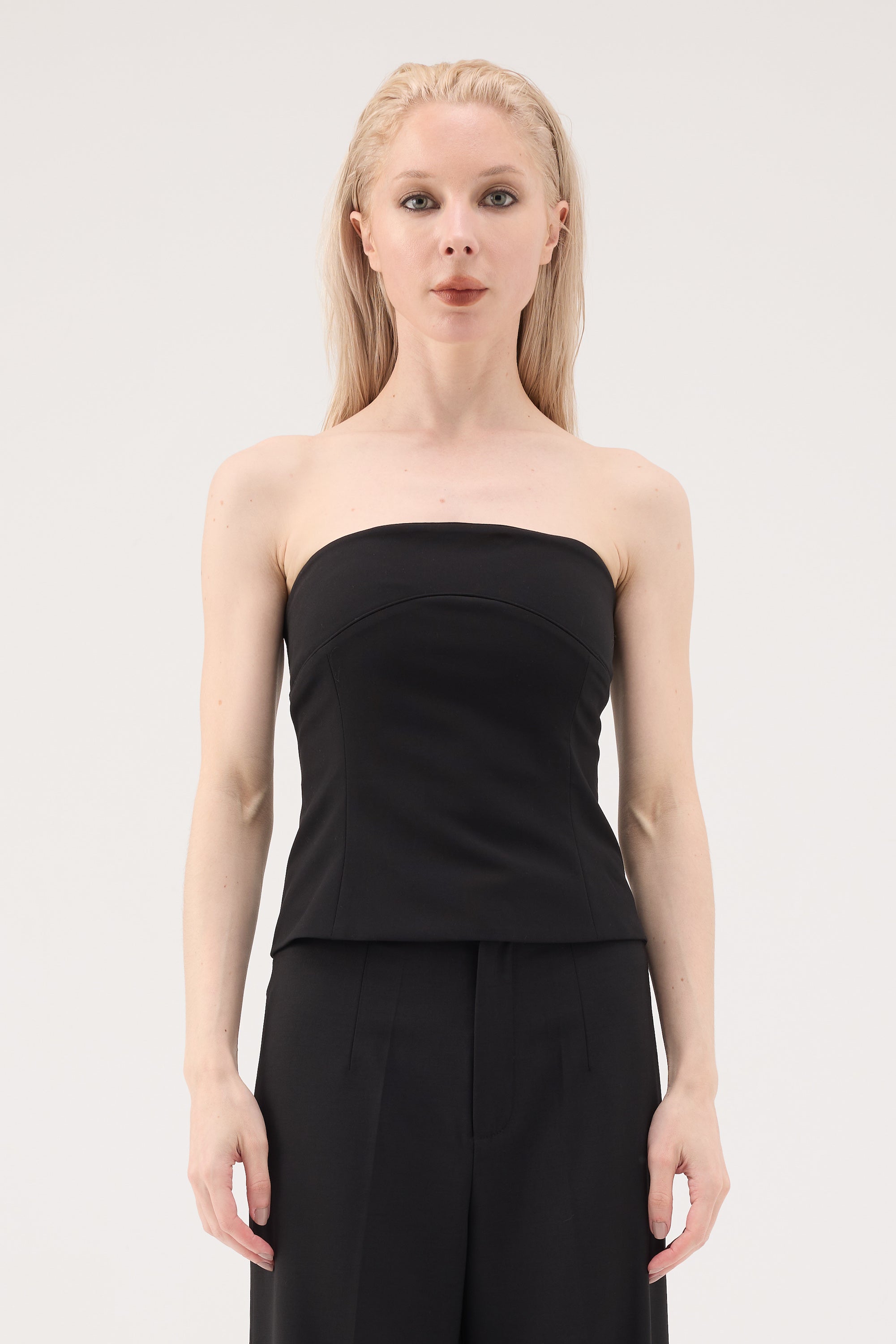 Sculpted Curve Strapless Top - Black