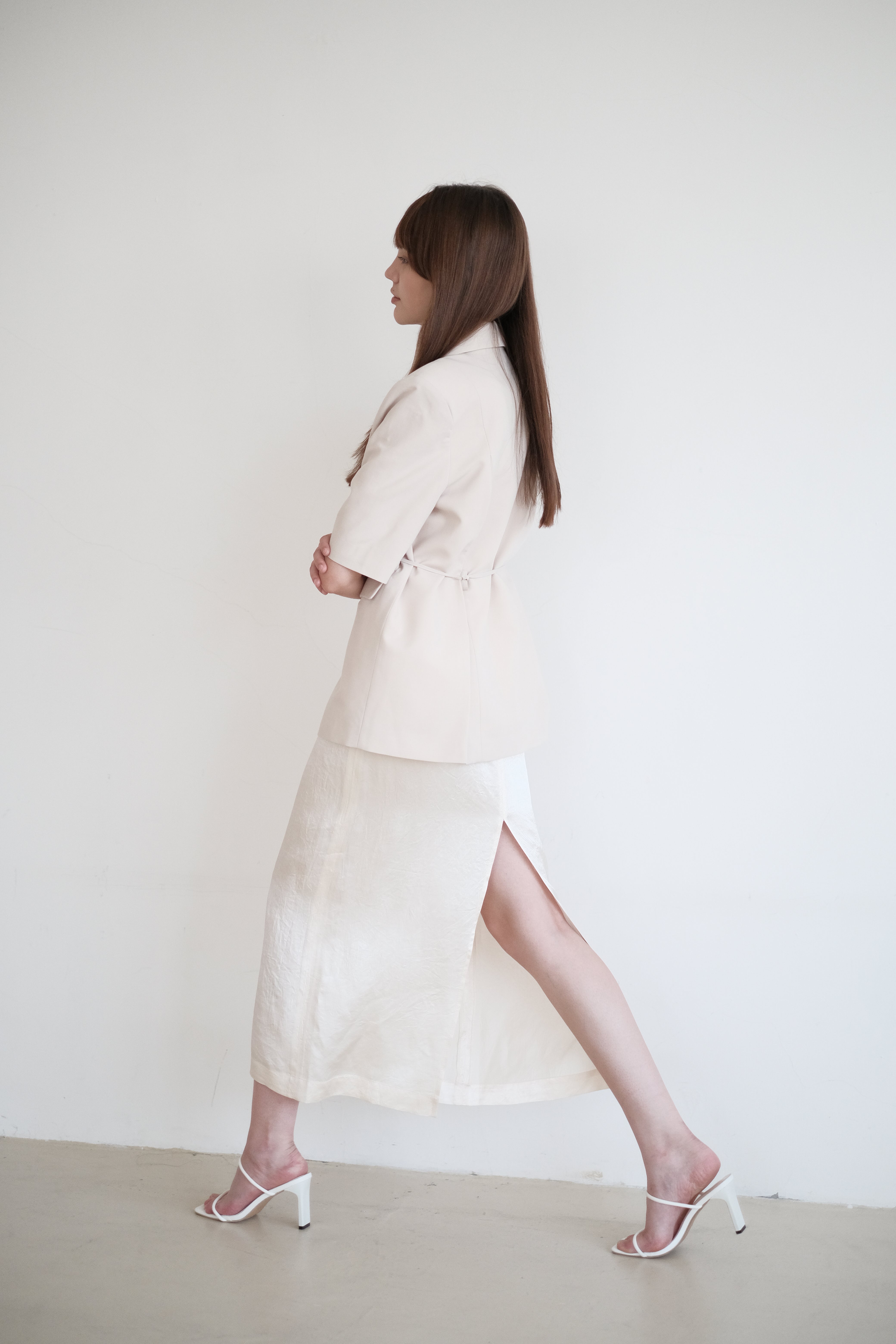 Misty Sheen Acetate Slit Dress - Champagne White 